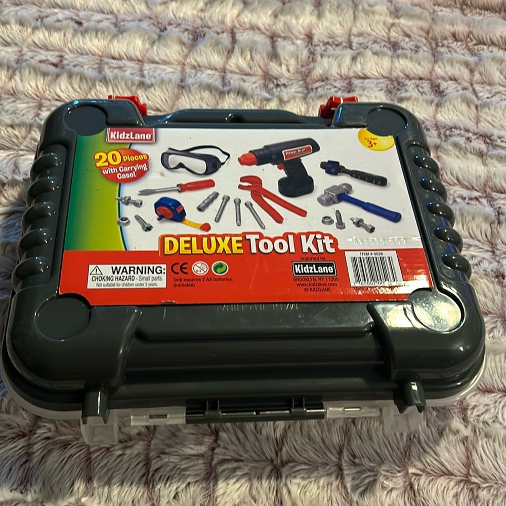 Midland 20 piece Deluxe Tool kit
